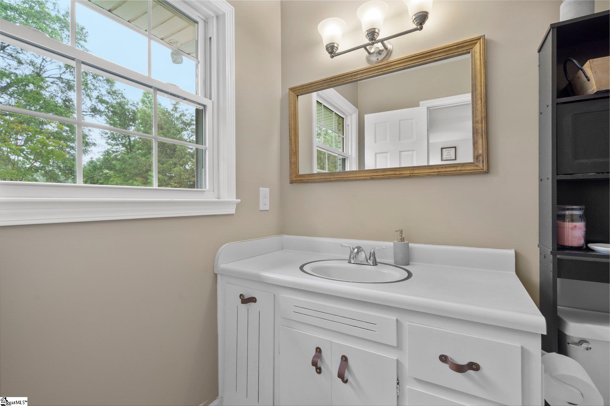 211 Zoar Heights Road Greer, SC 29651 - Photo 19 of 29