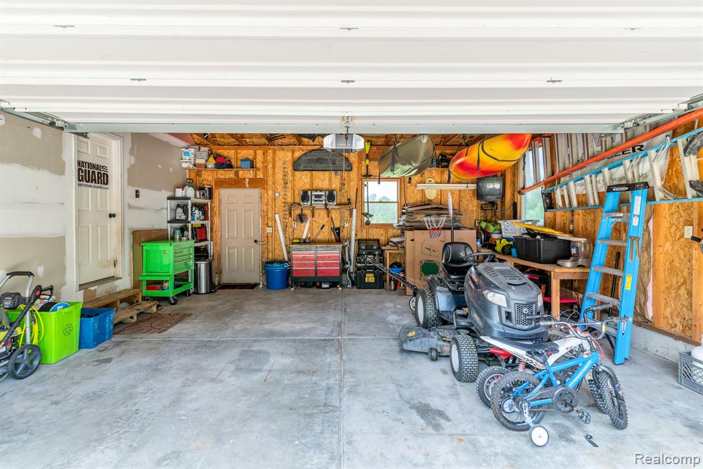 14278 McCaslin Lake Road Linden, MI 48451 - Photo 31 of 48 Gallery Image 31