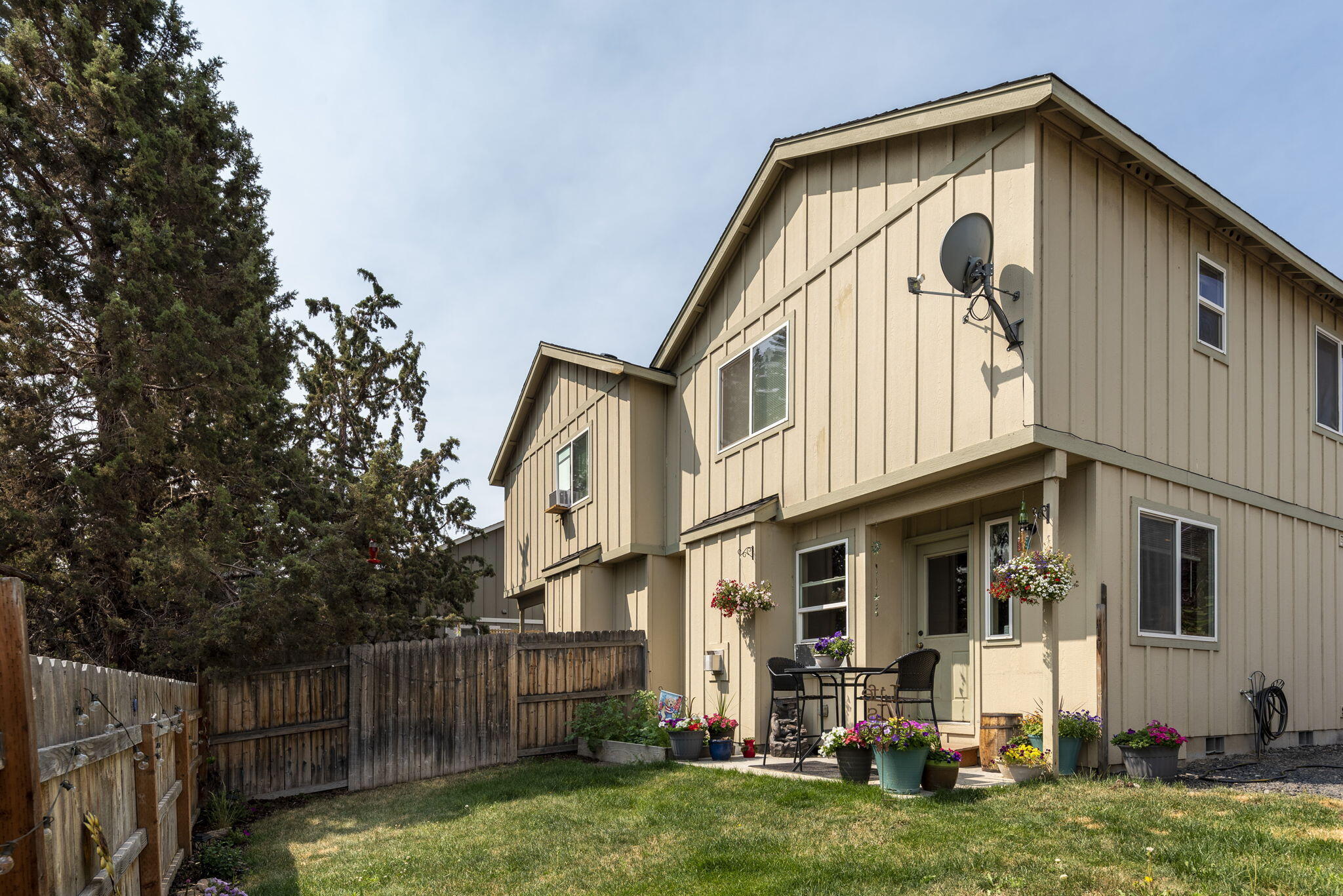 996 Southwest Rimrock Way Redmond, OR 97756 - Photo 7 of 29 24-web-or-mls-996 SW Rimrock Way-24