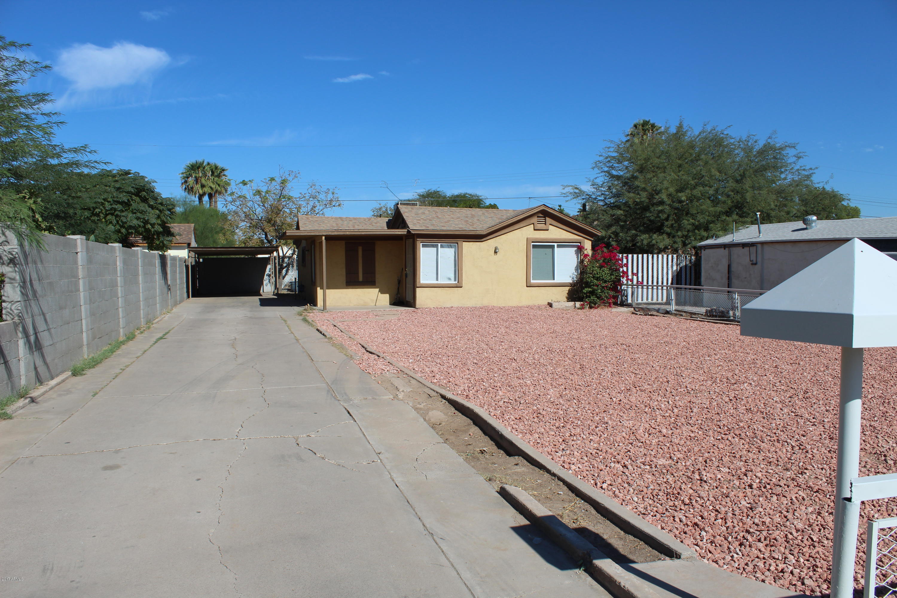 2938 West Almeria Road Phoenix, AZ 85009 - Photo 2 of 18 IMG_1416