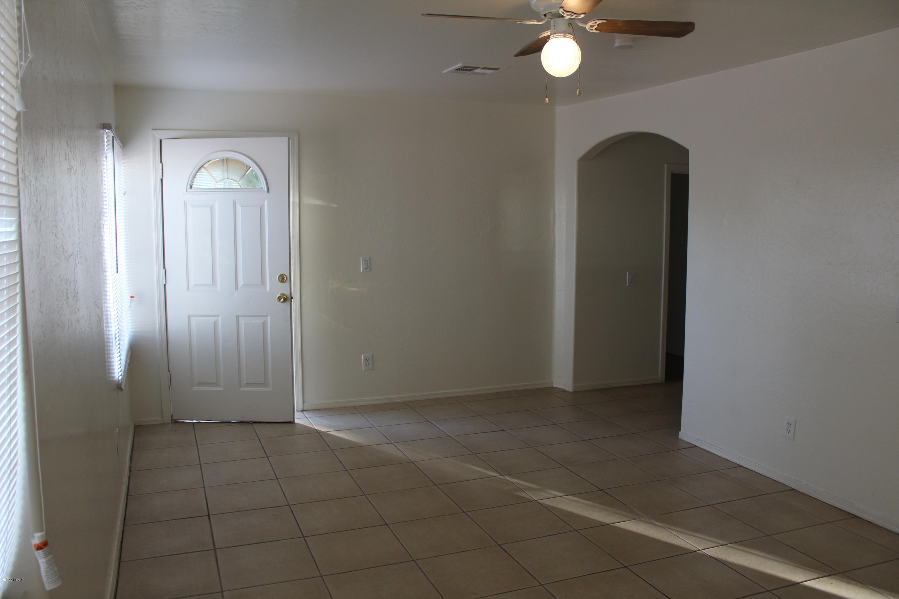 2938 West Almeria Road Phoenix, AZ 85009 - Photo 6 of 18 IMG_1386