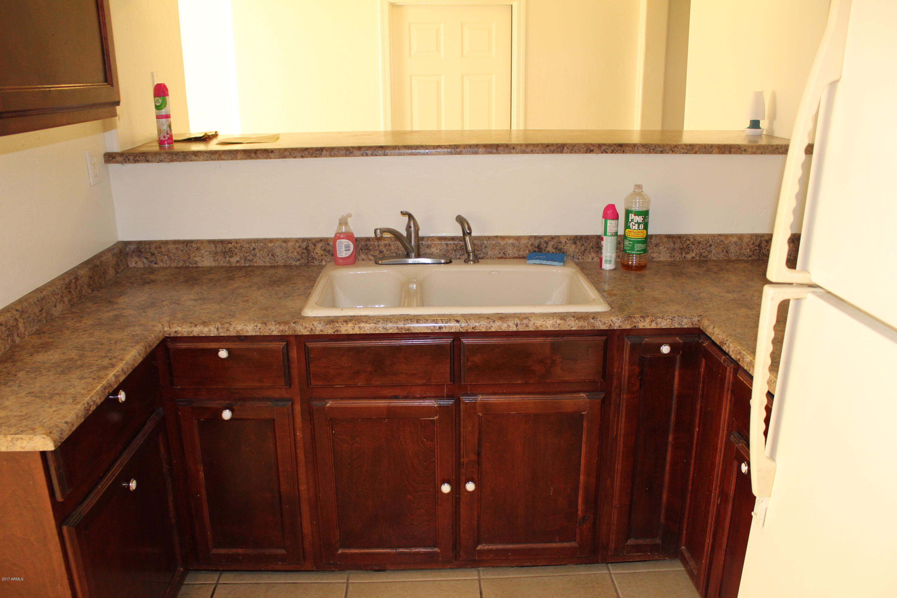 2938 West Almeria Road Phoenix, AZ 85009 - Photo 9 of 18 IMG_1413