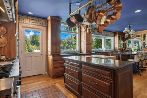 $2,250,000 | Undisclosed Address, North Barrington, IL 60010
