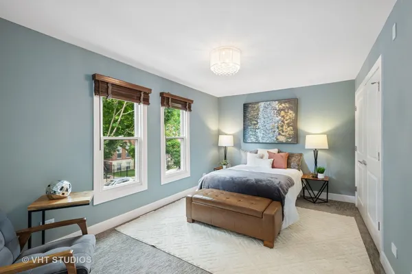 $4,800 | 3125 South Giles Avenue, Unit 3125, Chicago, IL 60616