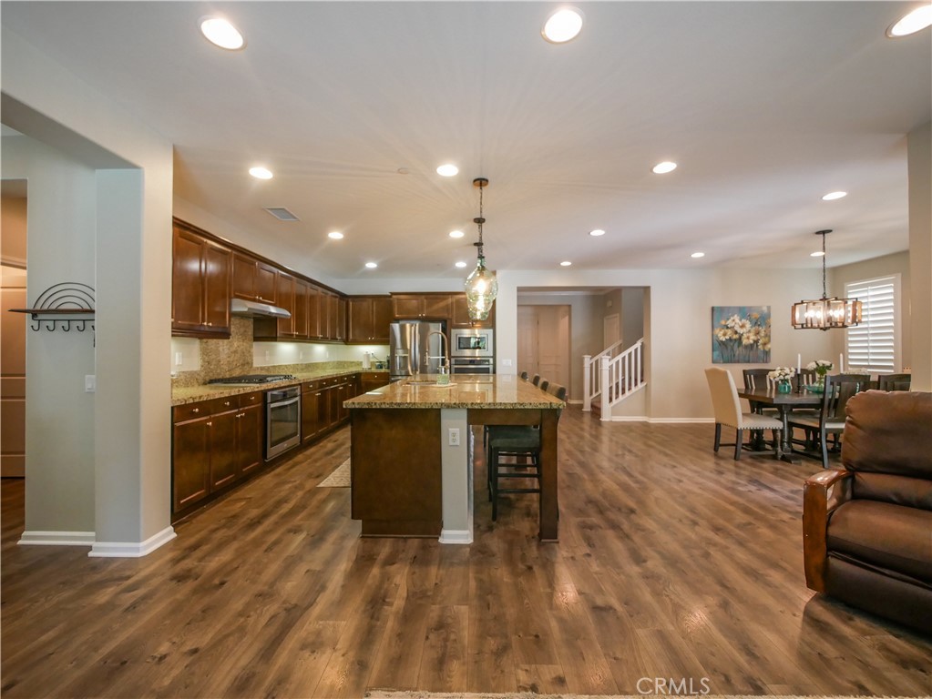 11425 Hutton Road Corona, CA 92883 - Photo 10 of 33