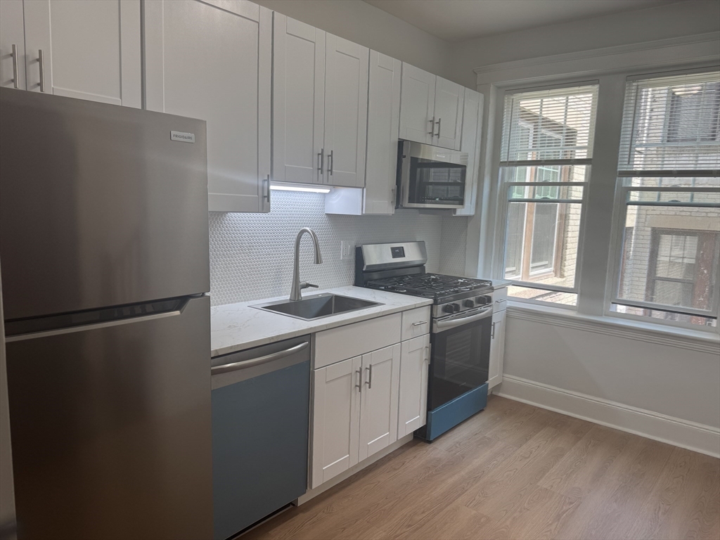 35 Mt Hood Road, Unit 7 Boston, MA 02135 - Photo 14 of 31 Gallery Image 14