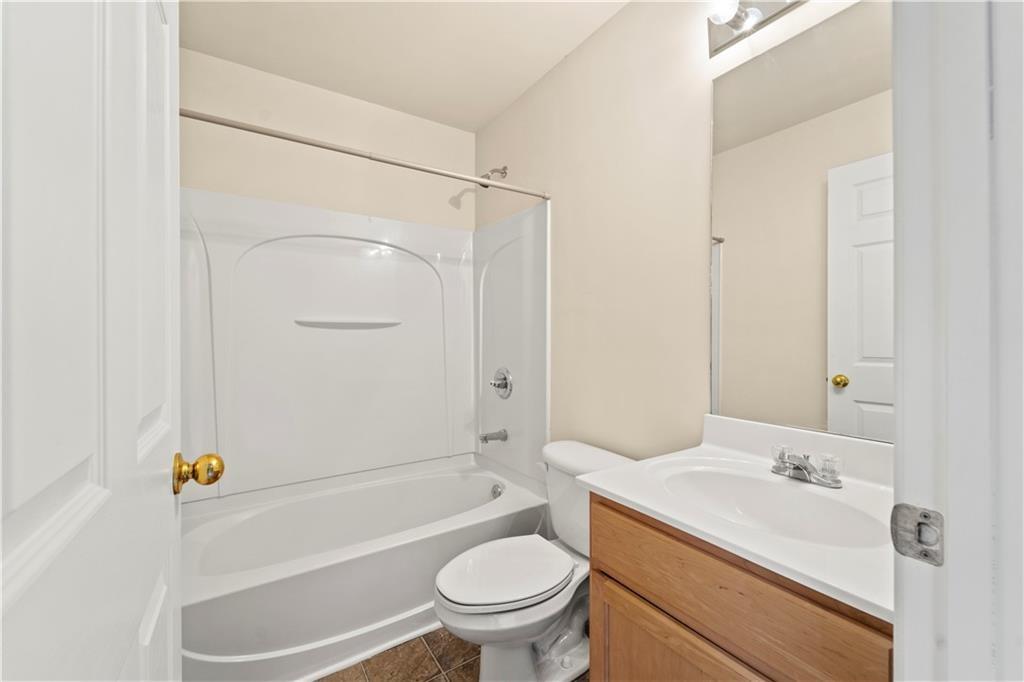 5351 Heyward Place Southwest Atlanta, GA 30349 - Photo 34 of 39