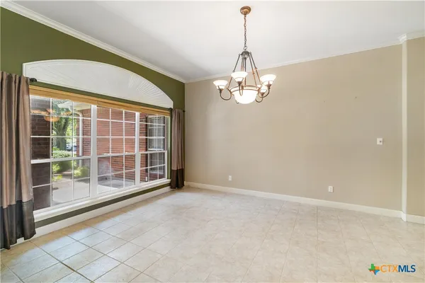 $615,000 | 123 Northwood Drive, Cuero, TX 77954