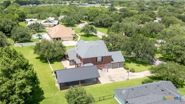 $615,000 | 123 Northwood Drive, Cuero, TX 77954