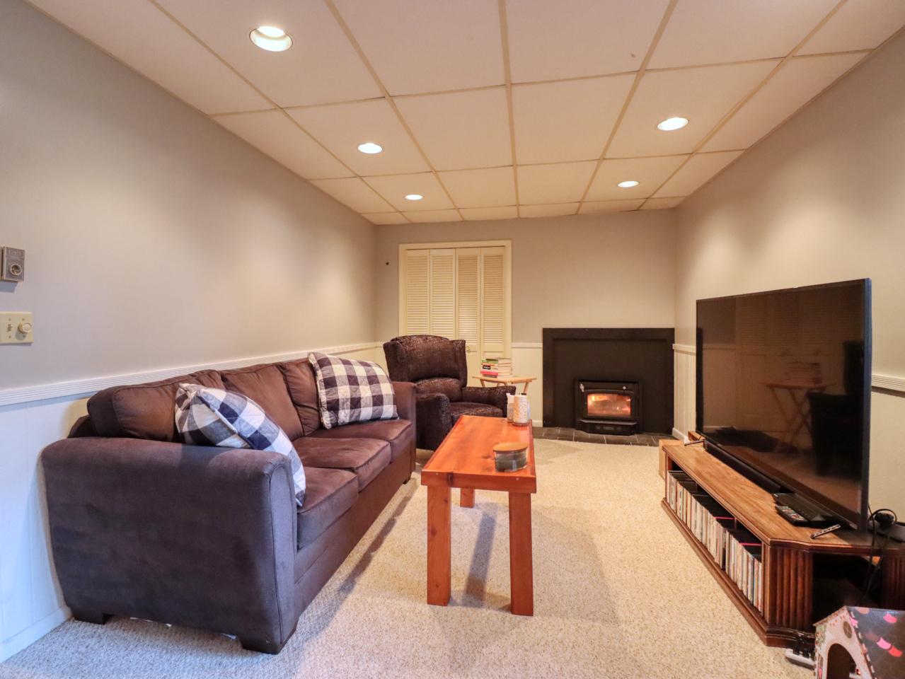 1005 Maple Street Eagle River, WI 54521 - Photo 9 of 13 Gallery Image 9