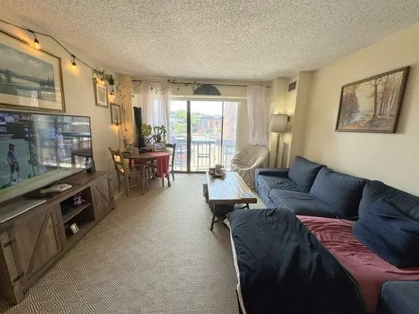 $2,600 | 15 North Beacon Street, Unit 307, Boston, MA 02134