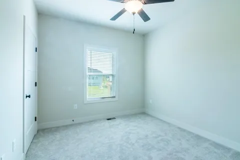 $419,950 | 16721 Pinehurst Drive, Basehor, KS 66007