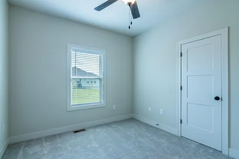 $419,950 | 16721 Pinehurst Drive, Basehor, KS 66007