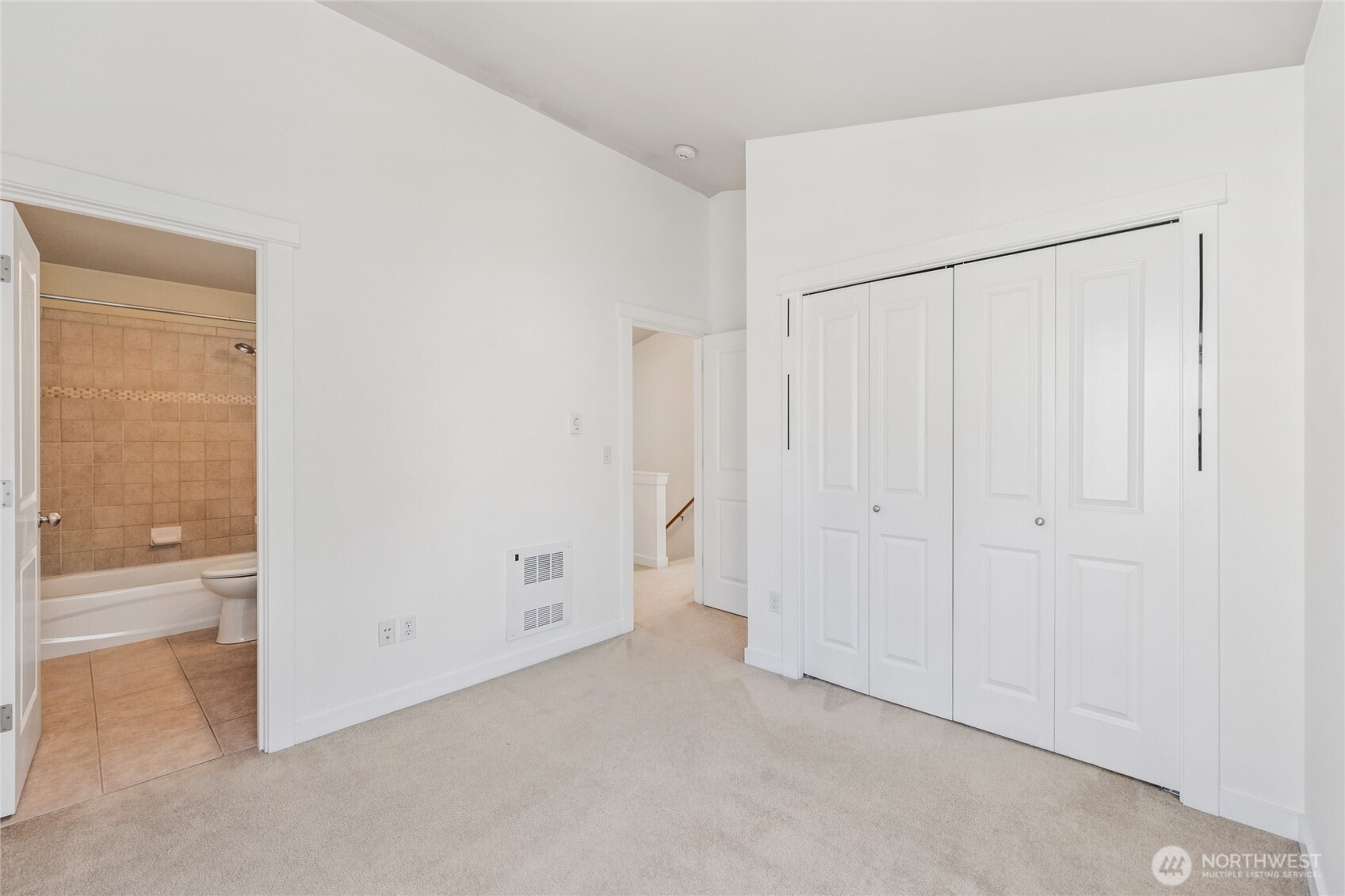 9503 Ashworth Avenue North, Unit B Seattle, WA 98103 - Photo 16 of 26 a view of an empty room