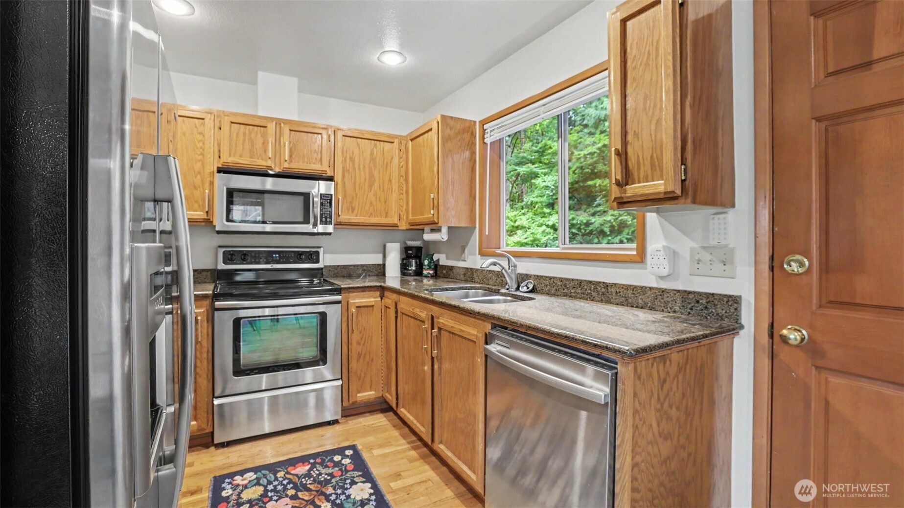 14422 200th Avenue Southeast Renton, WA 98059 - Photo 7 of 37