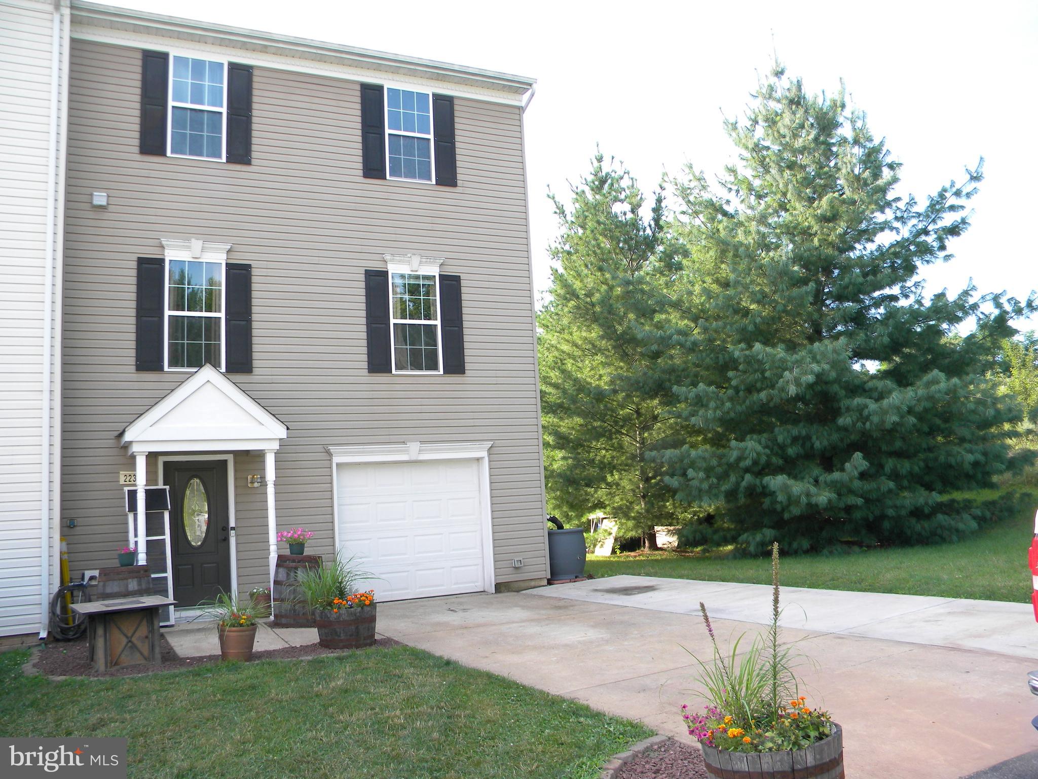 2231 Walnut Bottom Road, Unit 16 York, PA 17408 - Photo 2 of 22 Gallery Image 2