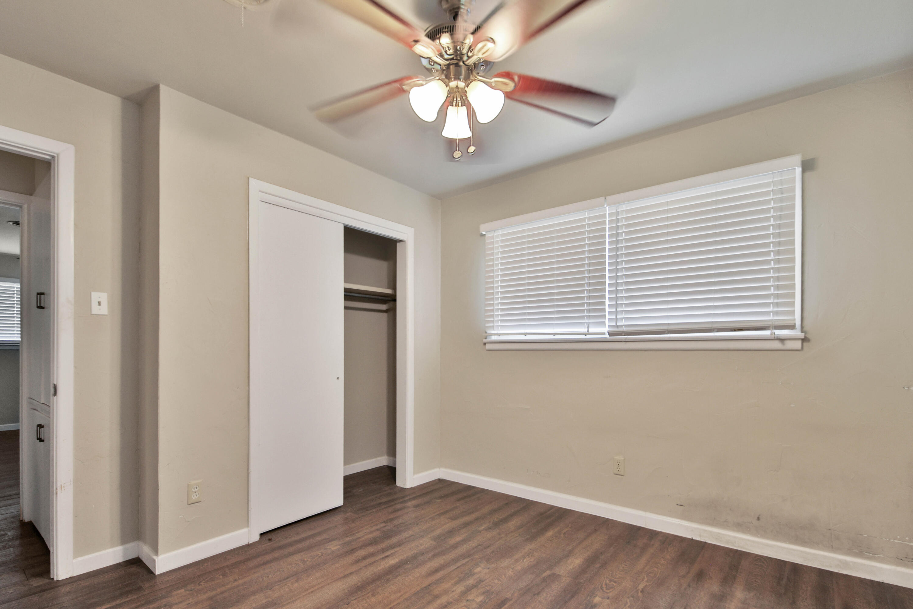 4401 28th Street Lubbock, TX 79410 - Photo 20 of 38 IMG_9878