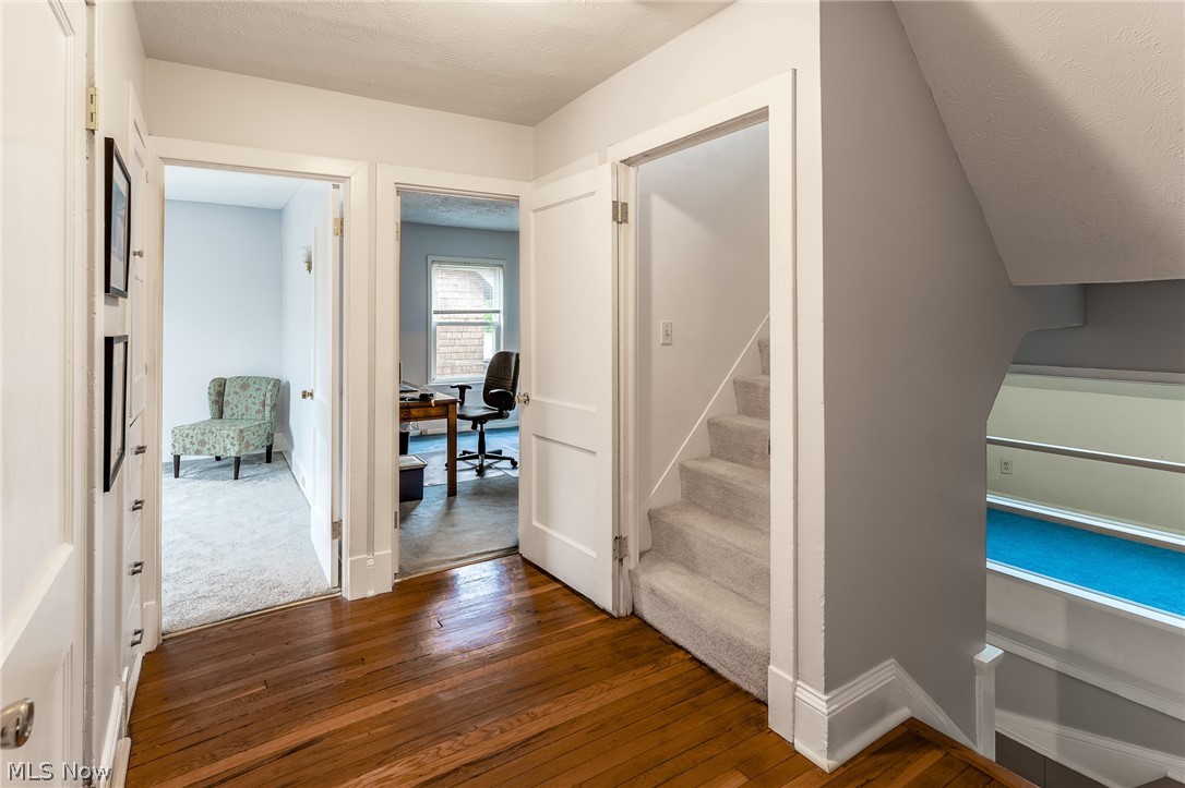 3031 East Overlook Road Cleveland, OH 44118 - Photo 13 of 27 Gallery Image 13