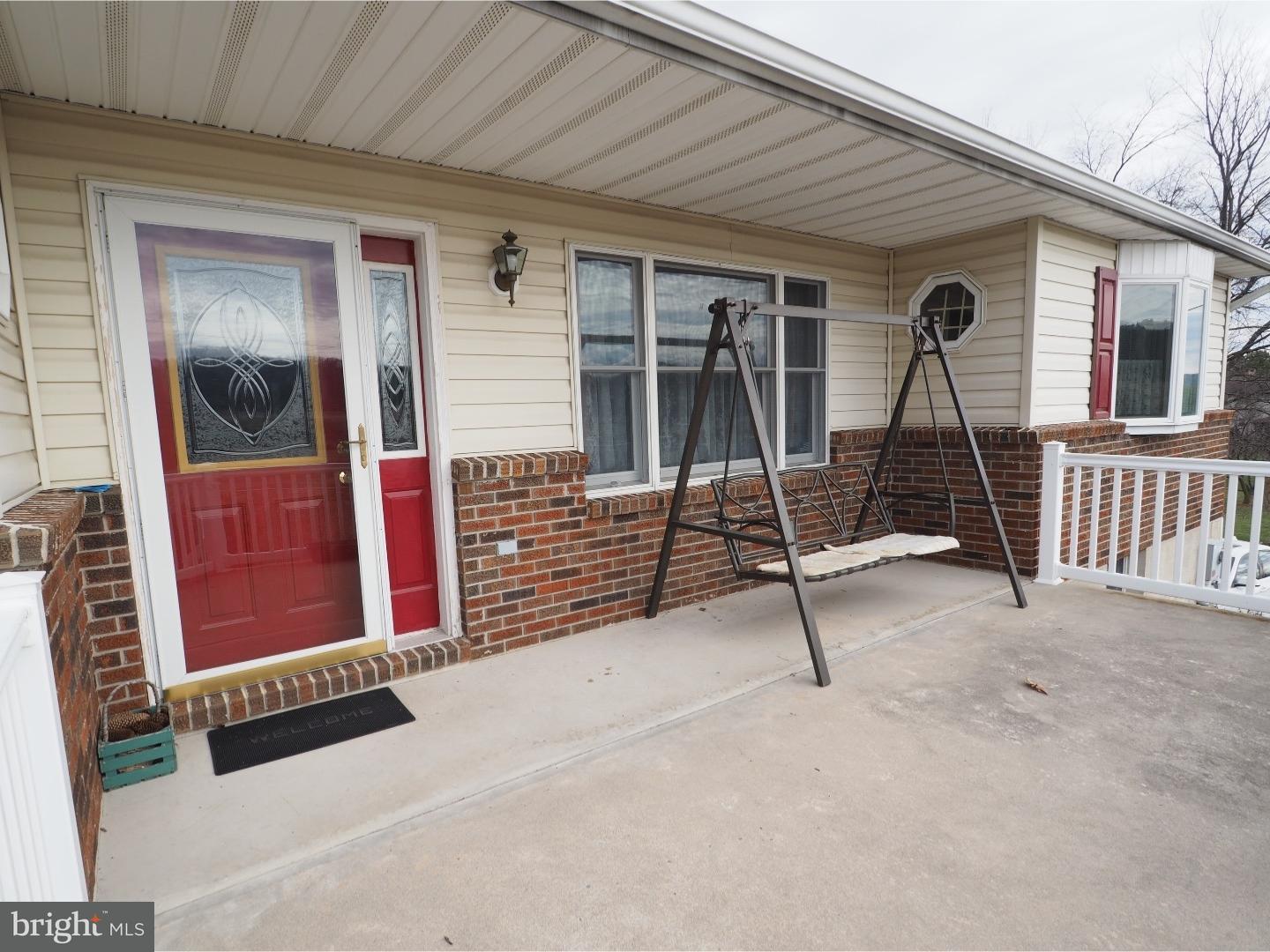 729 Golf Road Tamaqua, PA 18252 - Photo 4 of 22 Gallery Image 4