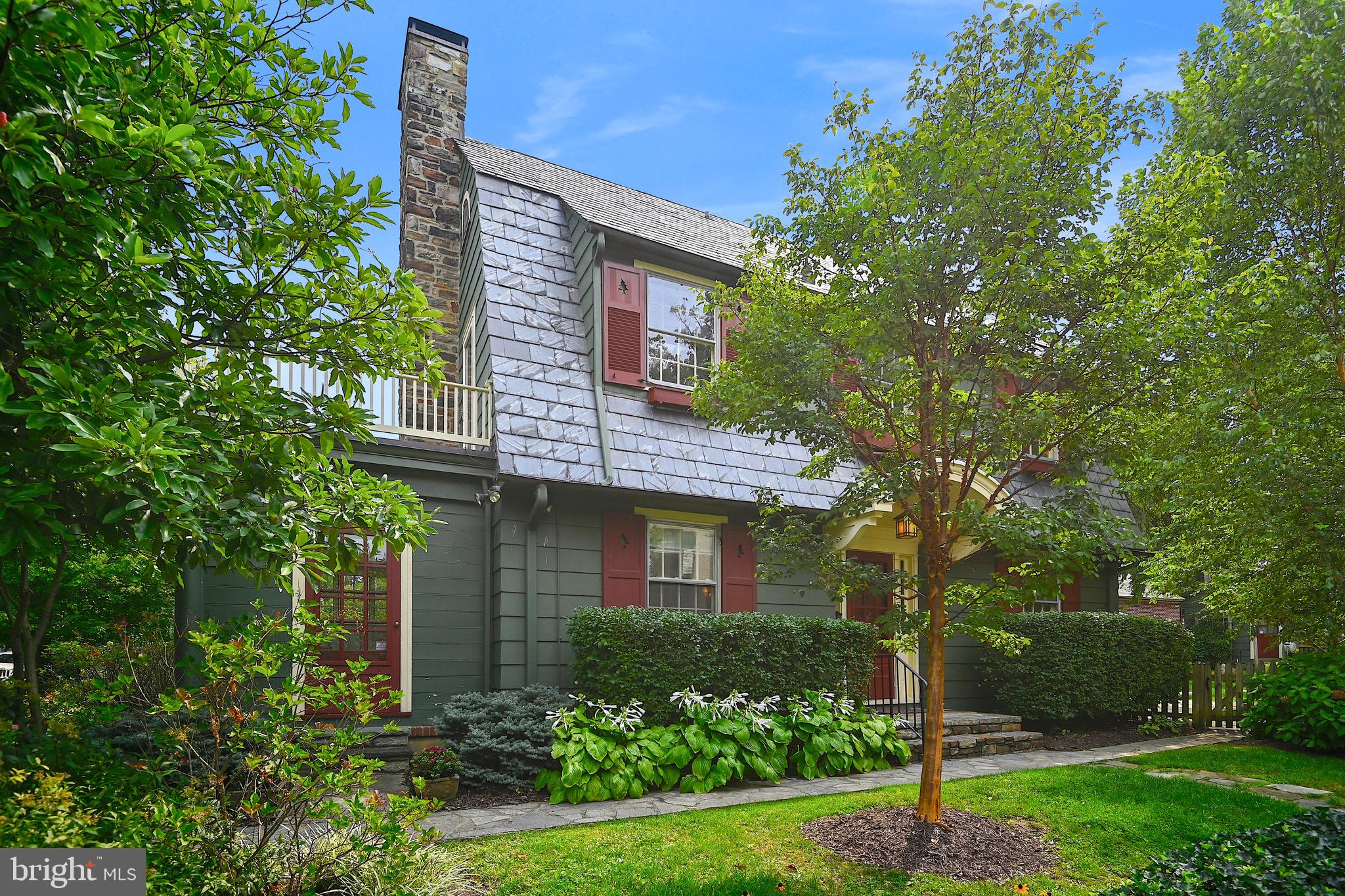 311 St Dunstans Road Baltimore, MD 21212 - Photo 66 of 67 Palette of greenery accents natural surroundings