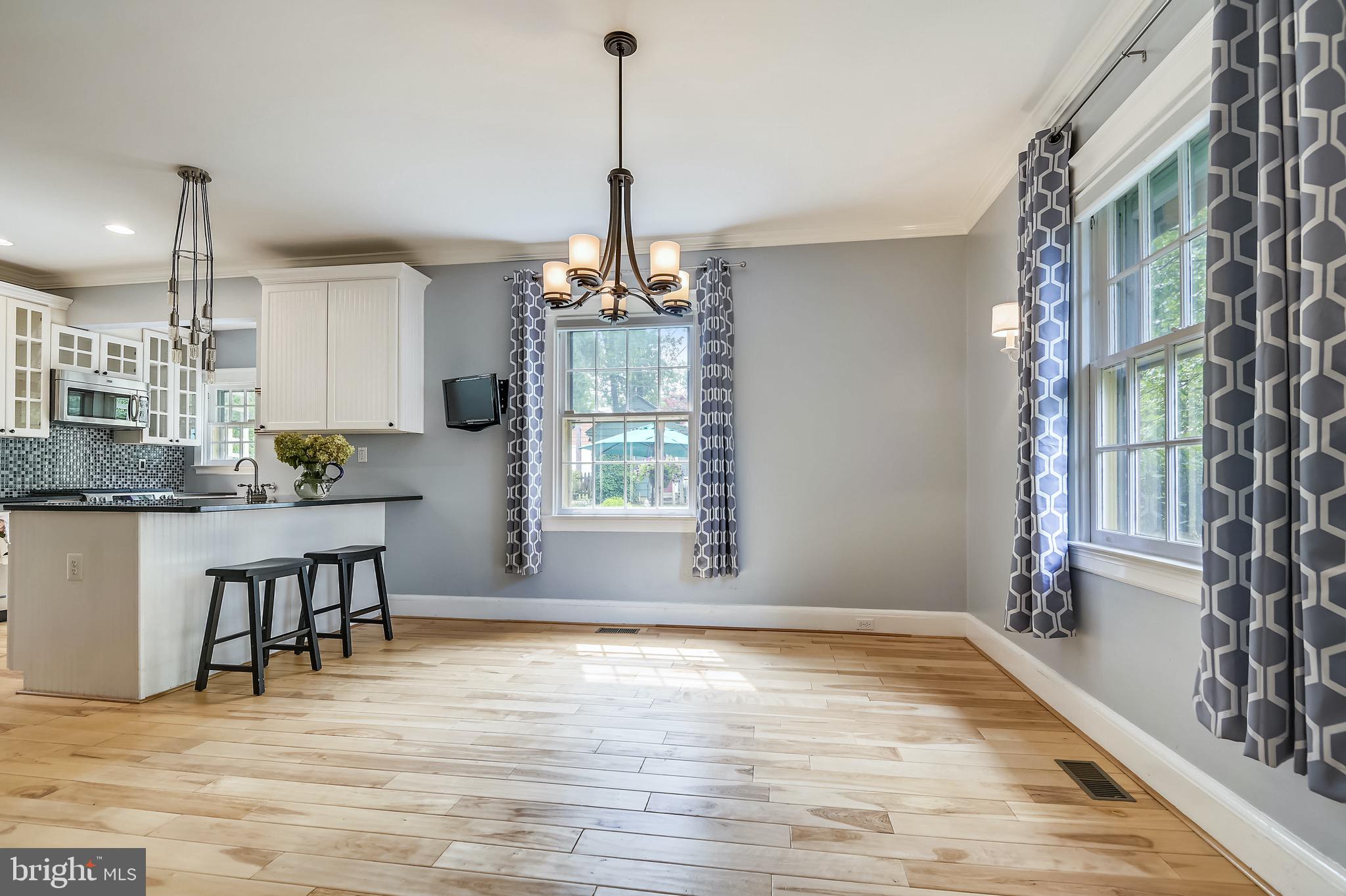 311 St Dunstans Road Baltimore, MD 21212 - Photo 10 of 67 Large open concept dining and kitchen
