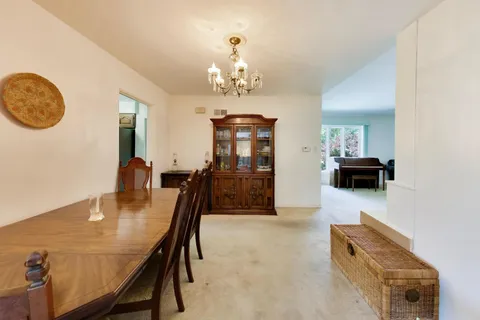 $599,500 | 245 Ann Street, Clarendon Hills, IL 60514