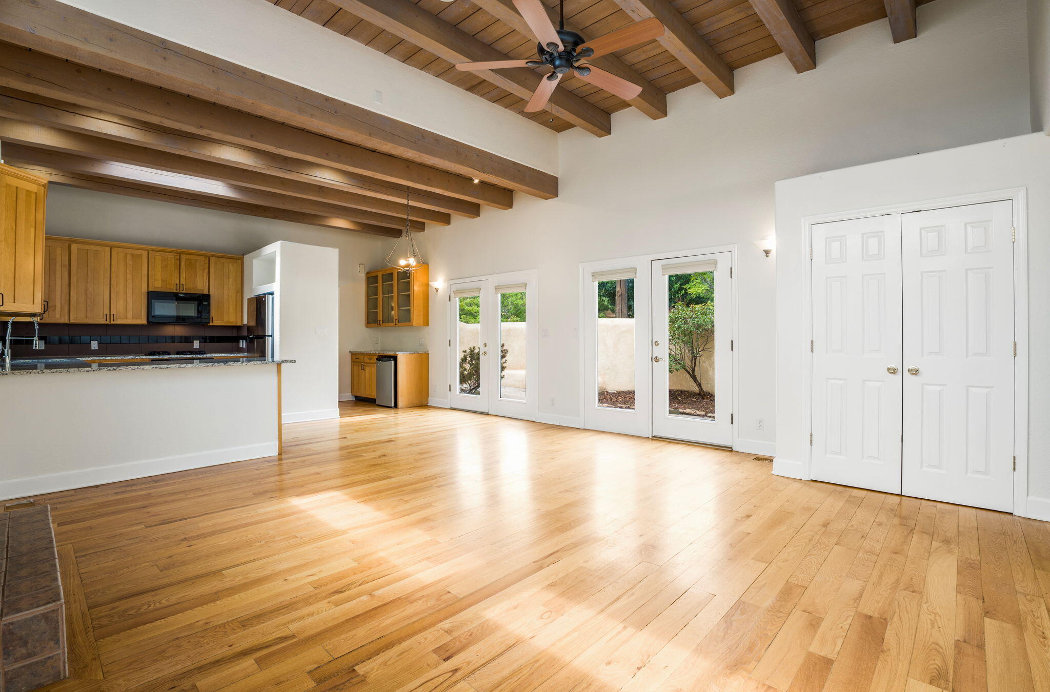 2410 Vicic Road Northwest Albuquerque, NM 87104 - Photo 9 of 54 Gallery Image 9