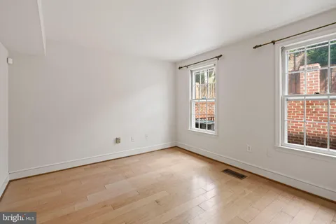 $975,000 | 3231 Sutton Place Northwest, Unit D, Washington, DC 20016