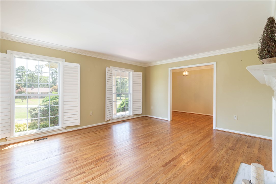706 Quincy Road Seneca, SC 29678 - Photo 8 of 39 Gallery Image 8