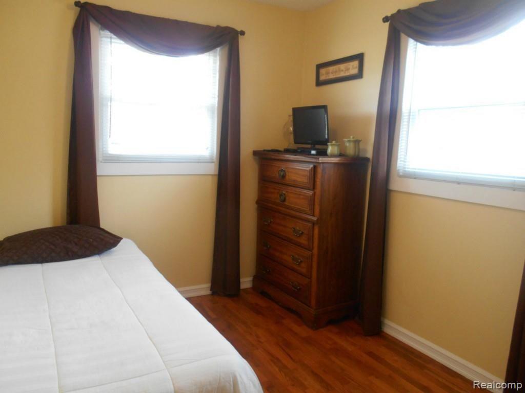 4714 Lonsberry Road Columbiaville, MI 48421 - Photo 14 of 16 498.jpg