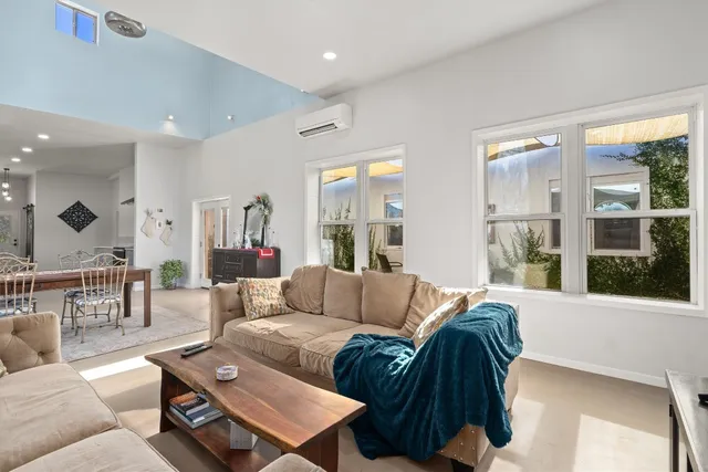 $425,000 | 4992 Farm To Market Road 1624, Lexington, TX 78947