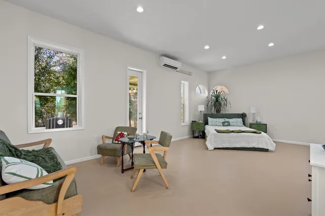 $425,000 | 4992 Farm To Market Road 1624, Lexington, TX 78947