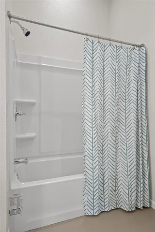 $425,000 | 4992 Farm To Market Road 1624, Lexington, TX 78947