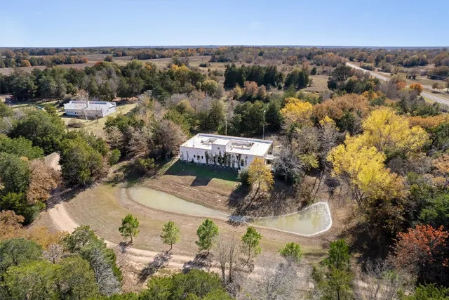 $425,000 | 4992 Farm To Market Road 1624, Lexington, TX 78947