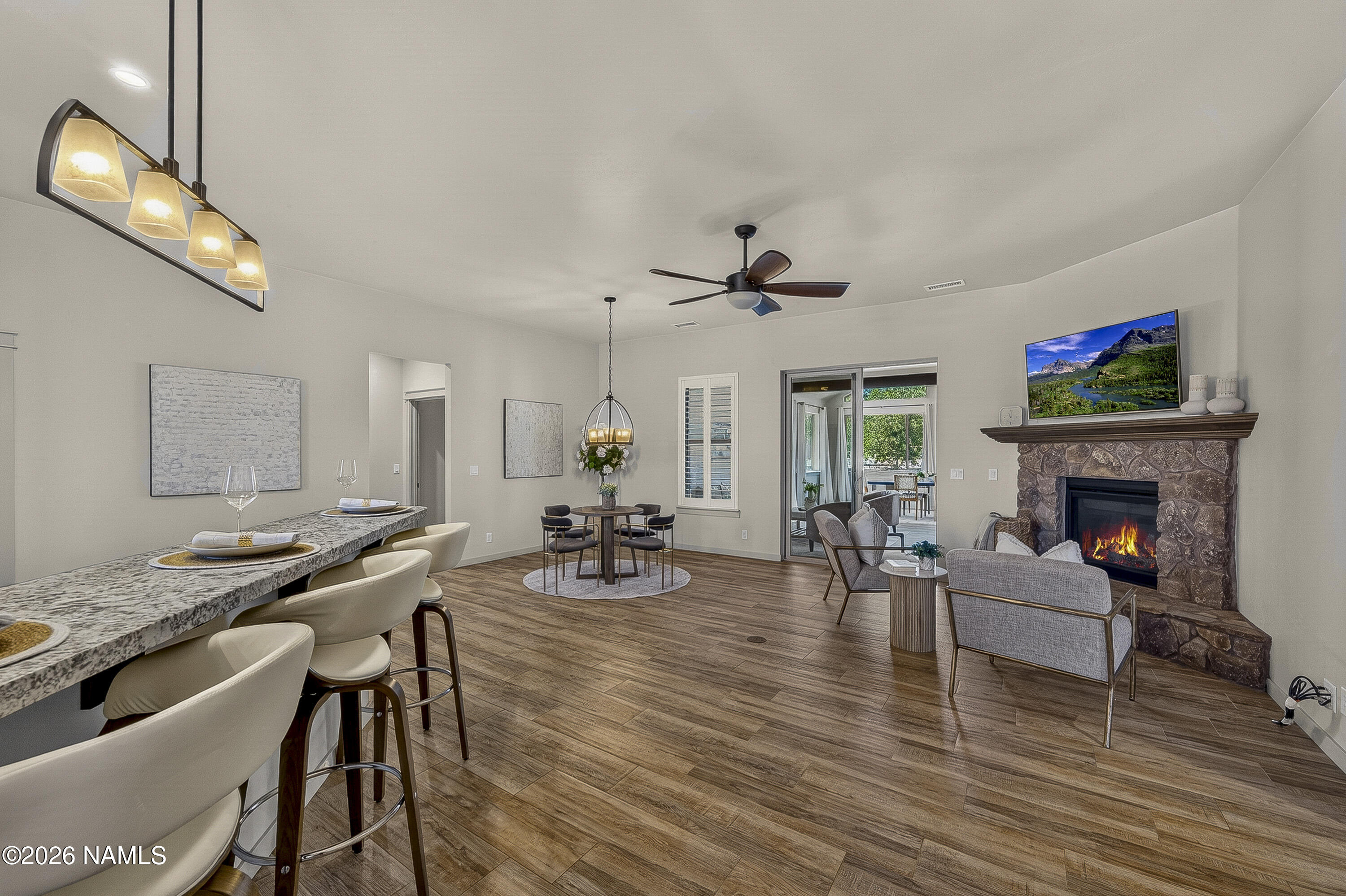 10290 Lundin Road Flagstaff, AZ 86004 - Photo 5 of 58 Living Room
