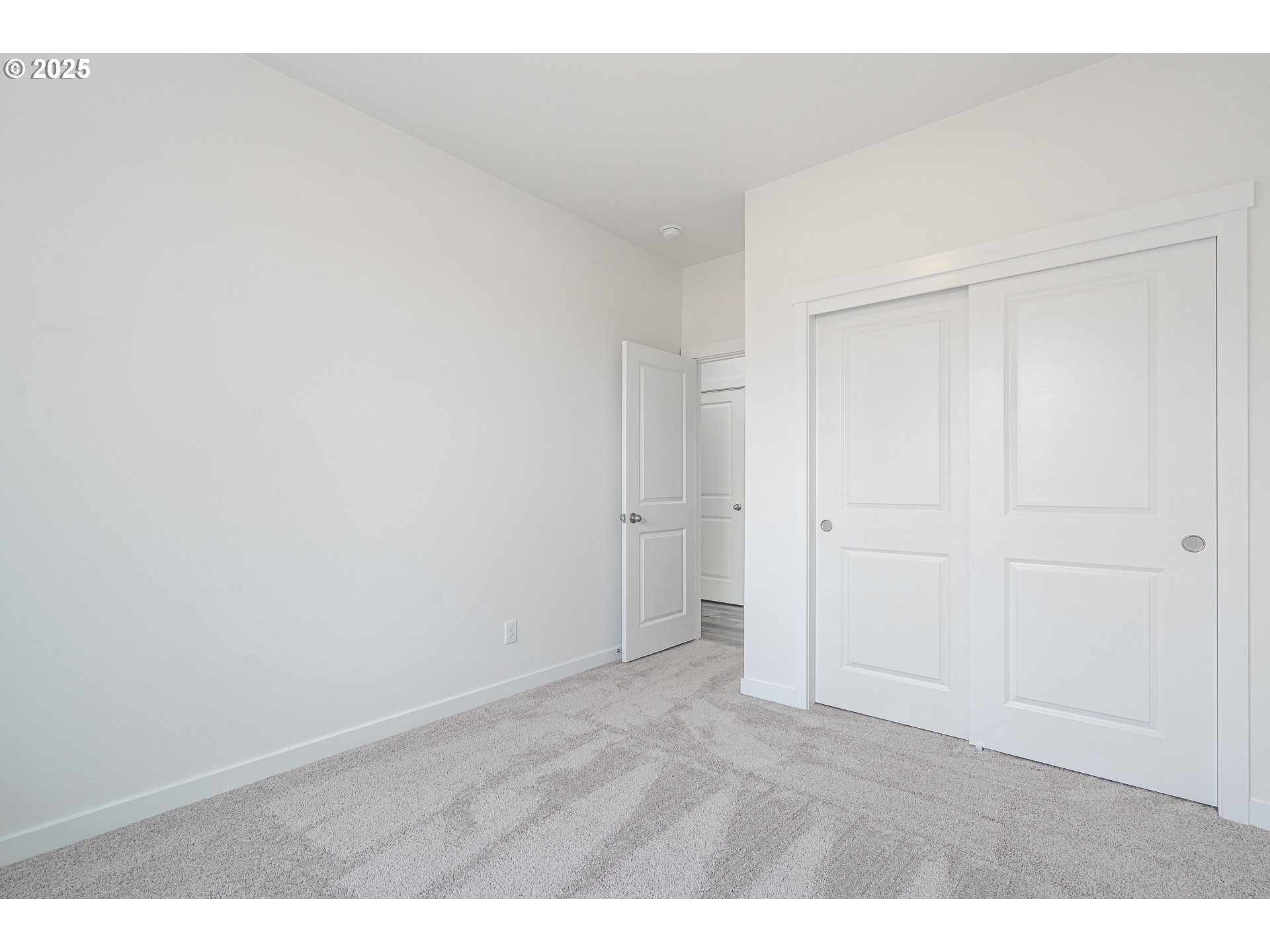 665 Parker Loop Silverton, OR 97381 - Photo 25 of 38 a view of an empty room