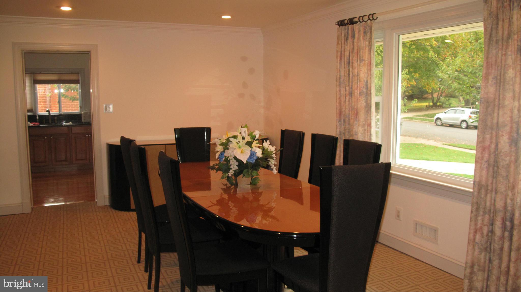 5503 Moultrie Road Springfield, VA 22151 - Photo 5 of 13 Dining Room