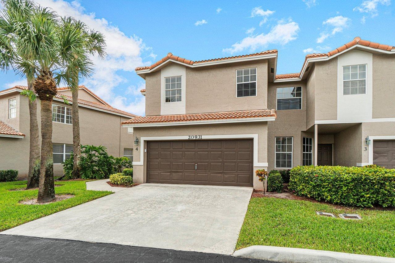 20931 Vía Azalea, Unit 4 Boca Raton, FL 33428 - Photo 2 of 45 Front