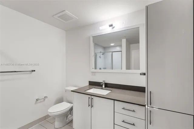 $460,000 | 999 Southwest 1st Avenue, Unit 2208, Miami, FL 33130