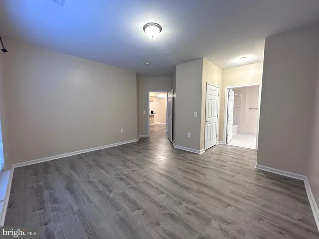 $2,450 | 2921 Deer Hollow Way, Unit 116, Fairfax, VA 22031