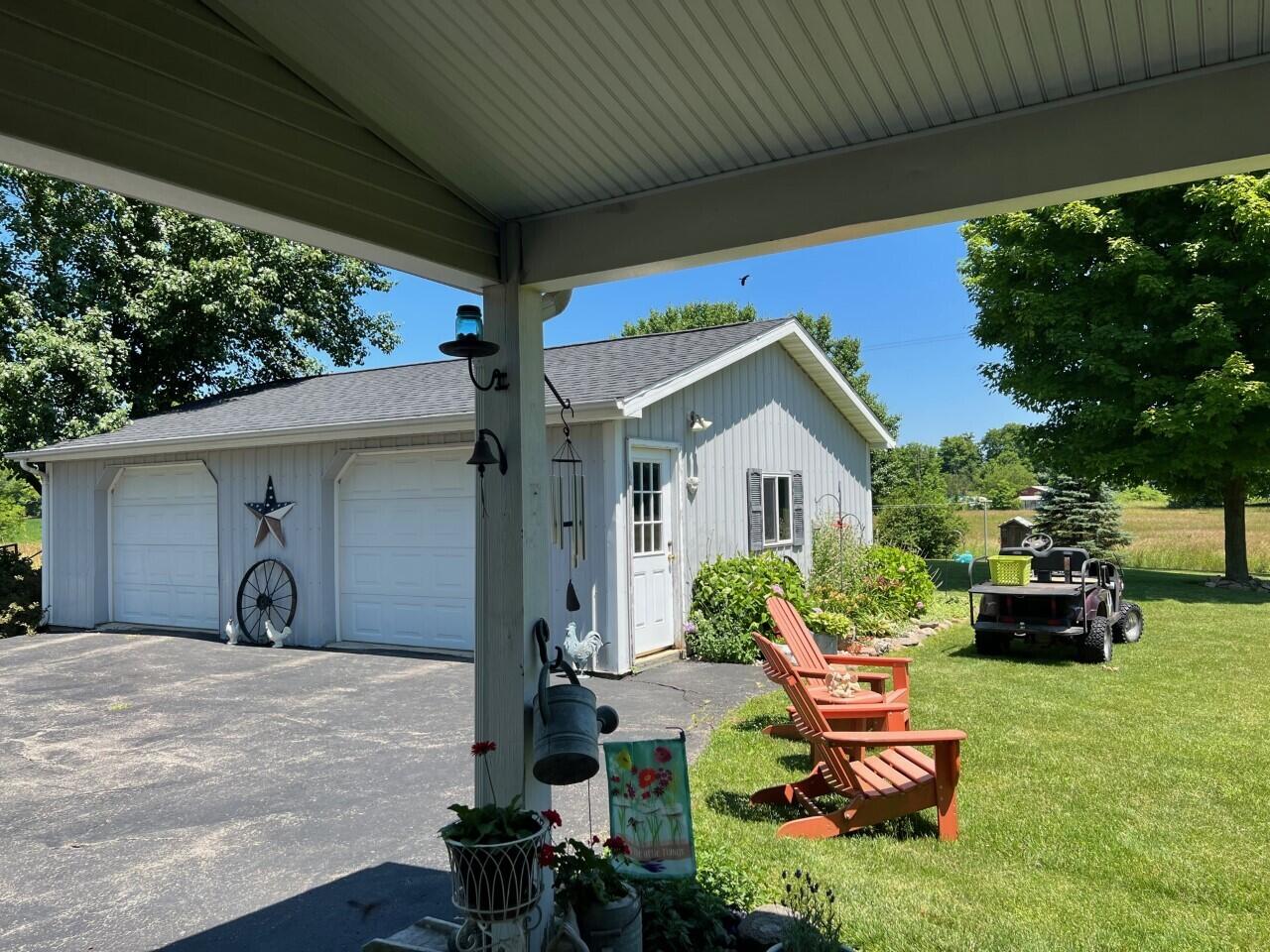 3951 Waldron Road North Adams, MI 49262 - Photo 12 of 104 thumbnail_IMG_9723