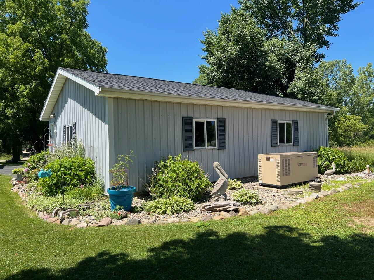 3951 Waldron Road North Adams, MI 49262 - Photo 13 of 104 thumbnail_IMG_9726