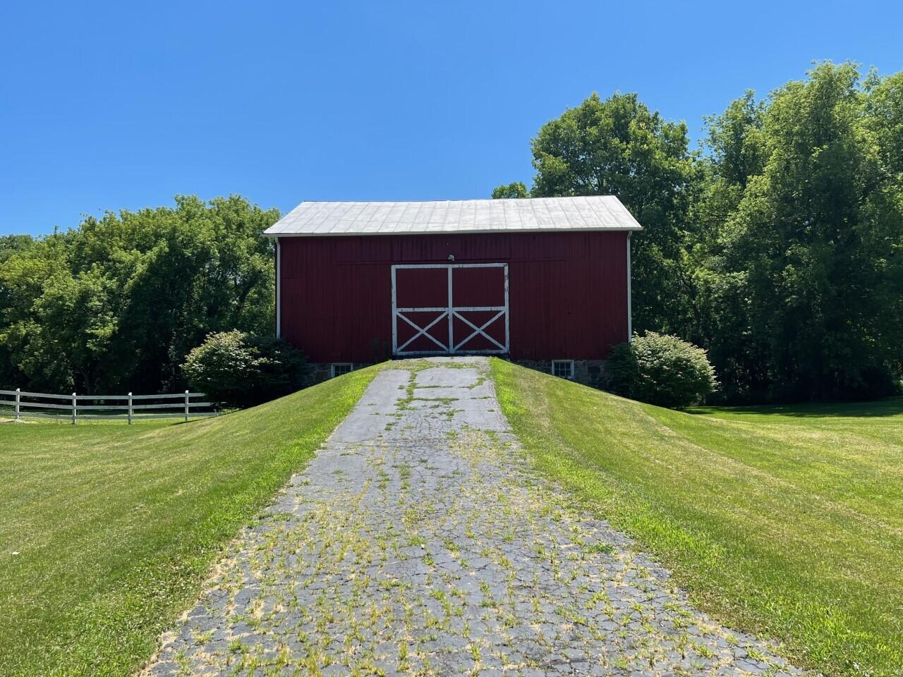3951 Waldron Road North Adams, MI 49262 - Photo 15 of 104 thumbnail_IMG_9777