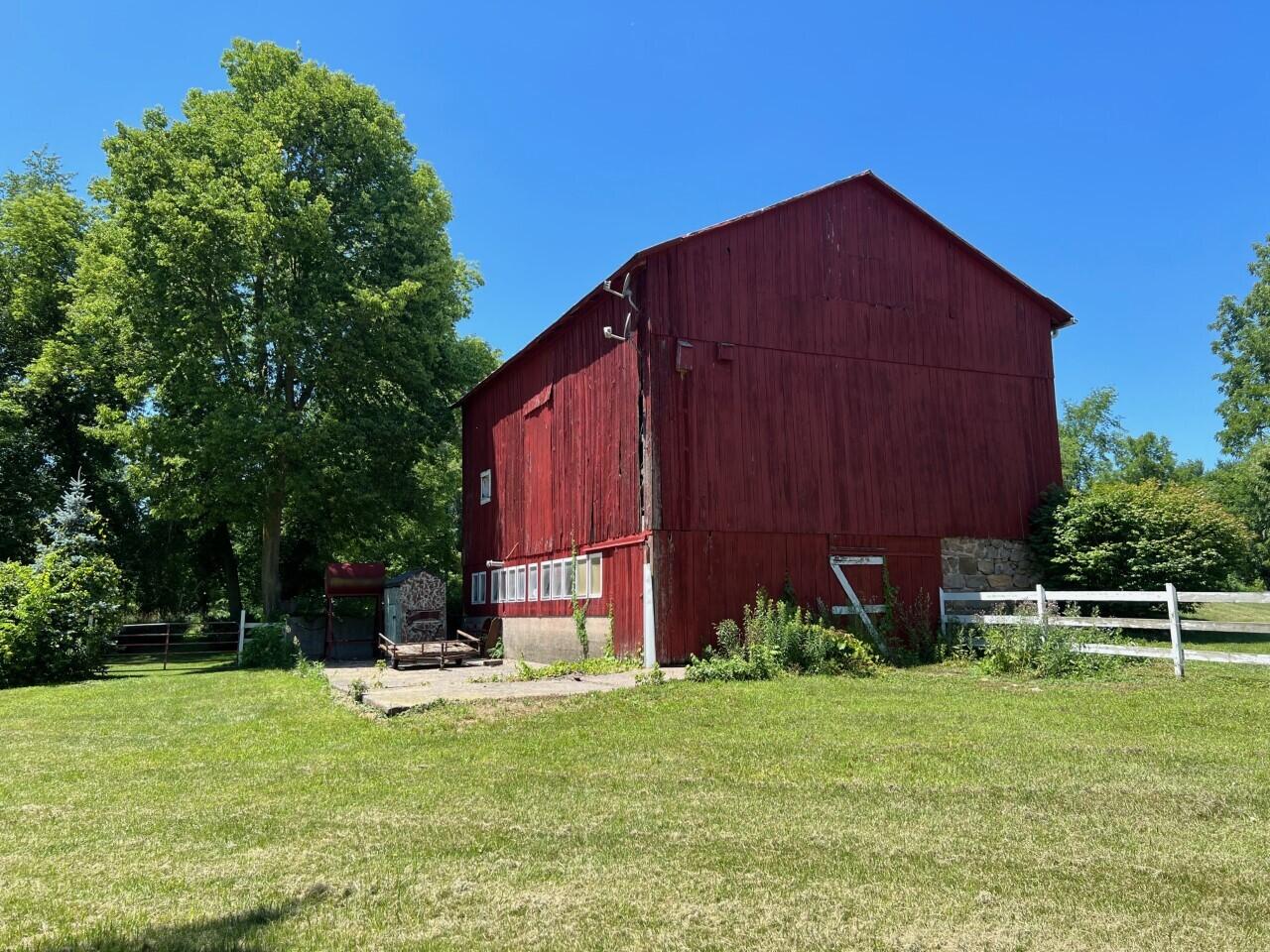 3951 Waldron Road North Adams, MI 49262 - Photo 16 of 104 thumbnail_IMG_9766