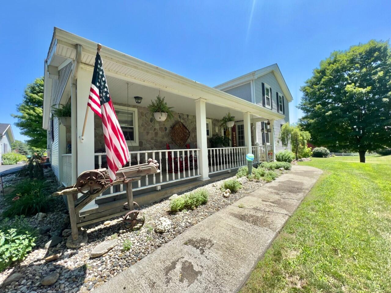 3951 Waldron Road North Adams, MI 49262 - Photo 4 of 104 thumbnail_IMG_9796