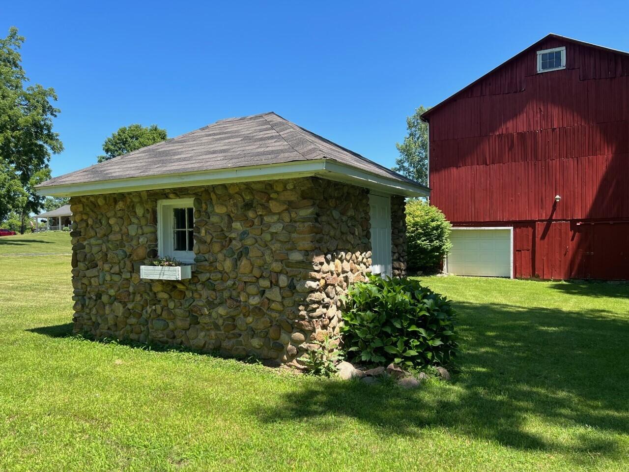 3951 Waldron Road North Adams, MI 49262 - Photo 76 of 104 thumbnail_IMG_9782