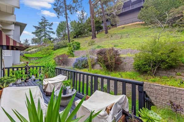 $988,888 | 3320 Robinson Drive, Oakland, CA 94602
