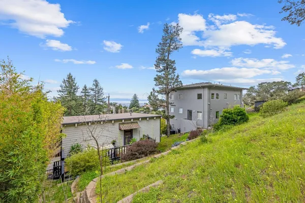 $988,888 | 3320 Robinson Drive, Oakland, CA 94602