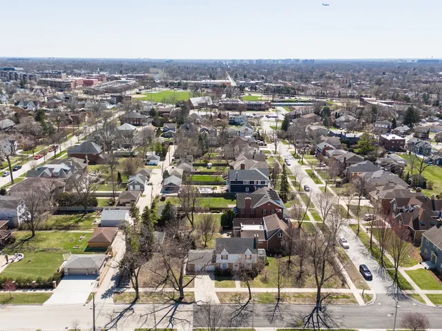 $900,000 | 829 Hastings Street, Park Ridge, IL 60068