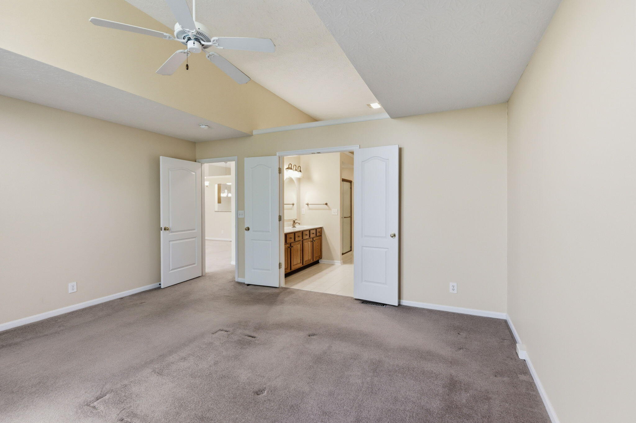 7277 Ridge Edge Court, Unit E Florence, KY 41042 - Photo 21 of 40